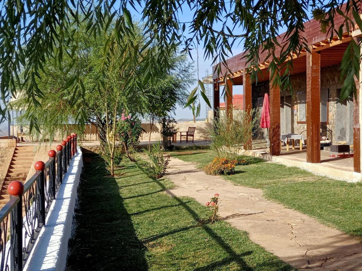 Tamanoucht Hotel Ifrane  Ngoại thất bức ảnh