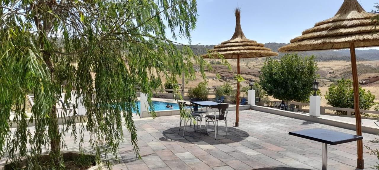 Tamanoucht Hotel Ifrane  Ngoại thất bức ảnh