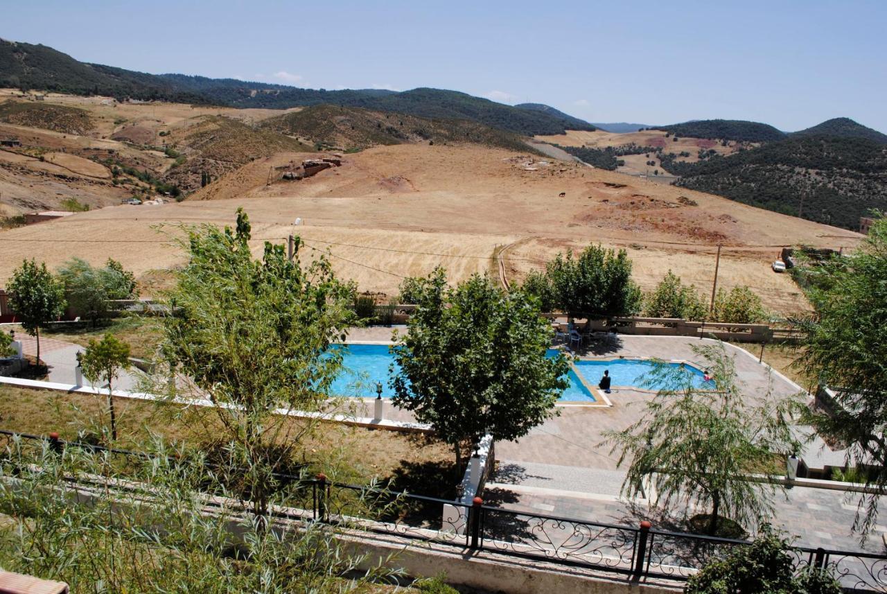 Tamanoucht Hotel Ifrane  Ngoại thất bức ảnh