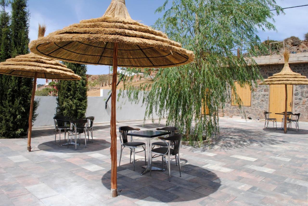 Tamanoucht Hotel Ifrane  Ngoại thất bức ảnh